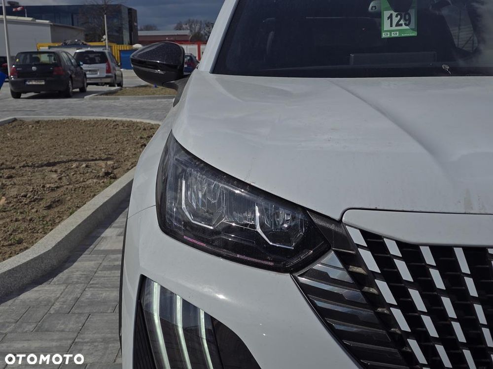 Peugeot 2008 PureTech mHEV Allure e-DCS6 - 22