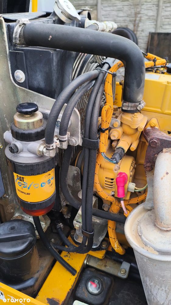 Caterpillar CB14 - 10