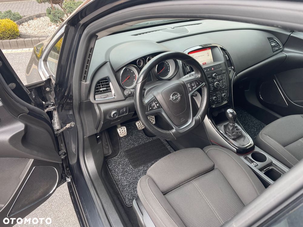 Opel Astra 2.0 BiTurbo CDTI DPF ecoFLEX SportsTourer St - 25