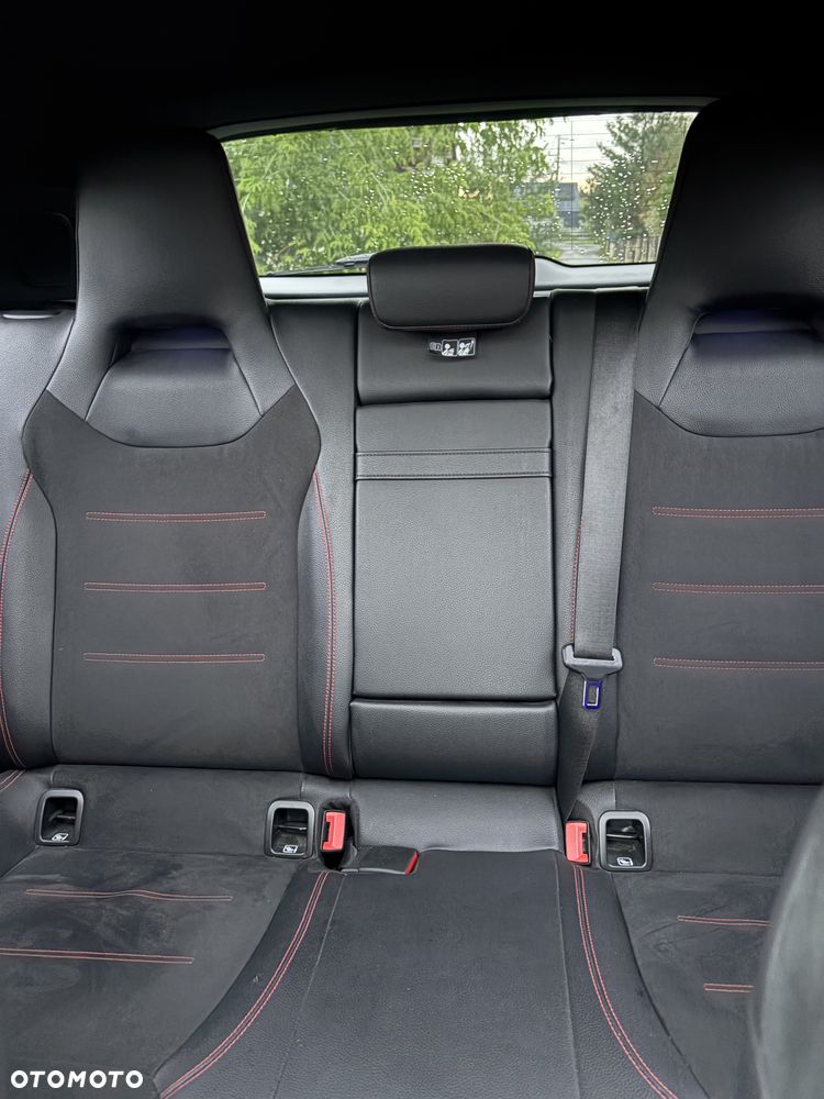 Mercedes-Benz Klasa A 220 4-Matic AMG Line 7G-DCT - 21