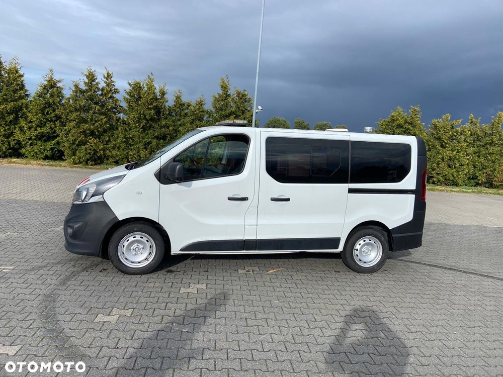 Opel Ambulans Karetka vivaro - 7