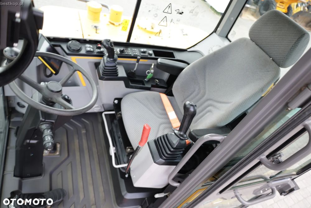 Volvo EW60E - 27