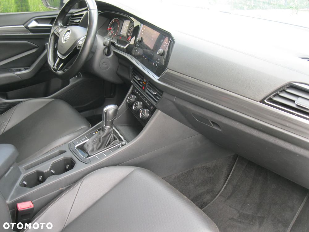 Volkswagen Jetta - 21