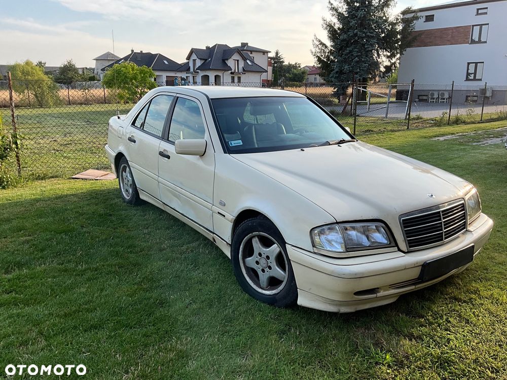 Mercedes-Benz Klasa C 220 T D Classic - 2