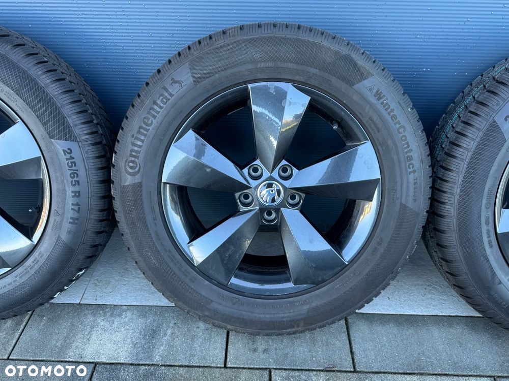 NR 567 Koła Zimowe Alufelgi Skoda Kodiaq 215/65/17 Continental Bieżnik 8 mm 565601025AA FL8 BLACK - 3