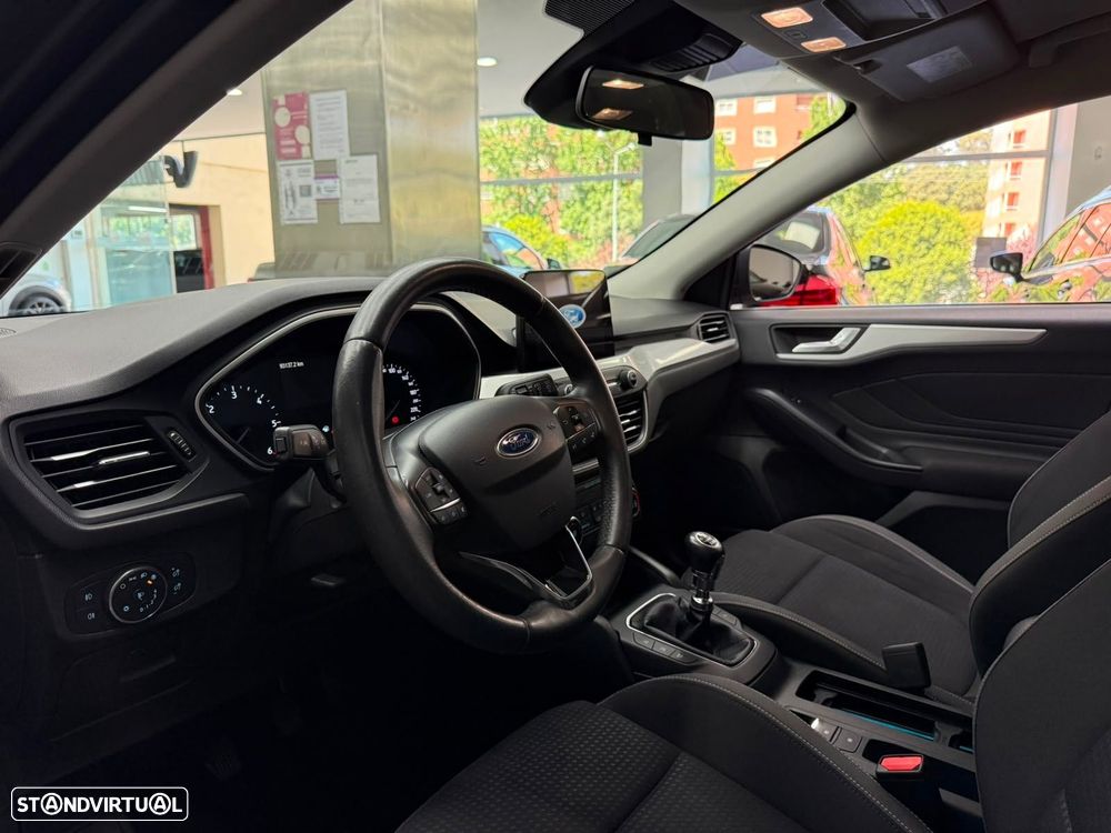 Ford Focus SW 1.5 TDCi EcoBlue Business - 20