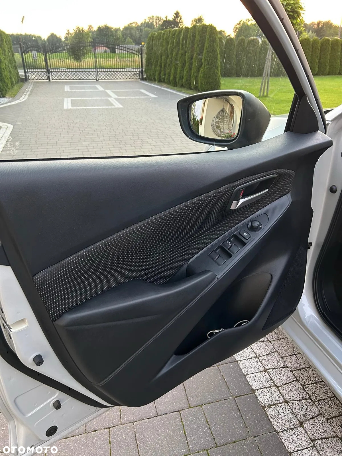 Mazda 2 e-SKYACTIV G 90 M HYBRID Homura - 20