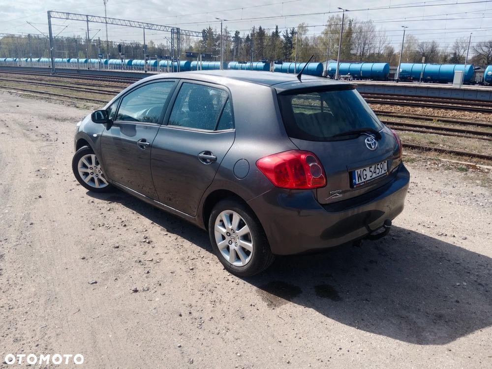 Toyota Auris 1.4 D-4D - 4