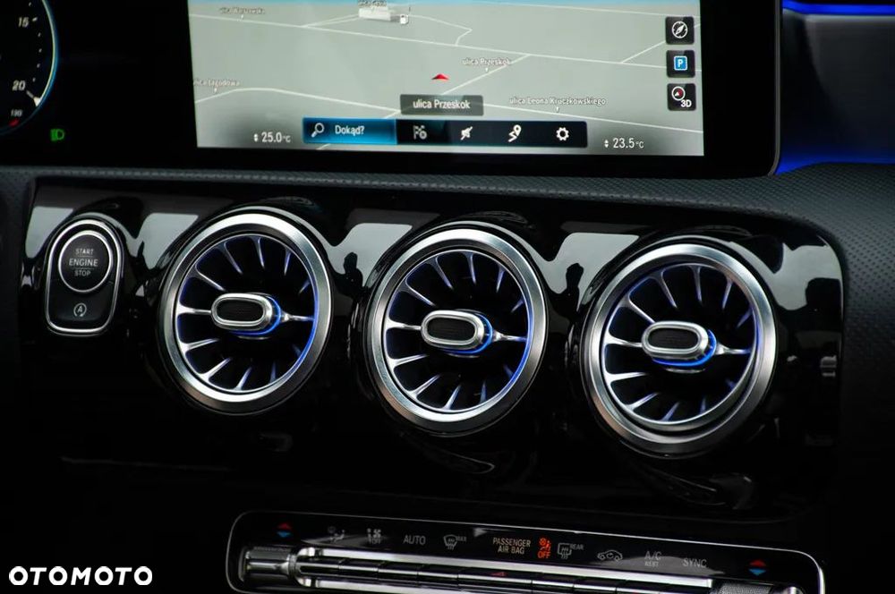 Mercedes-Benz Klasa A 180 d AMG Line 7G-DCT - 32