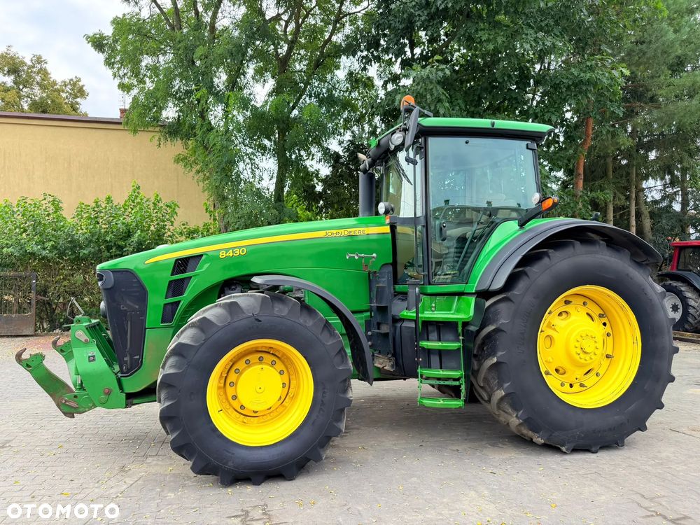John Deere 8430 Powershift - 12