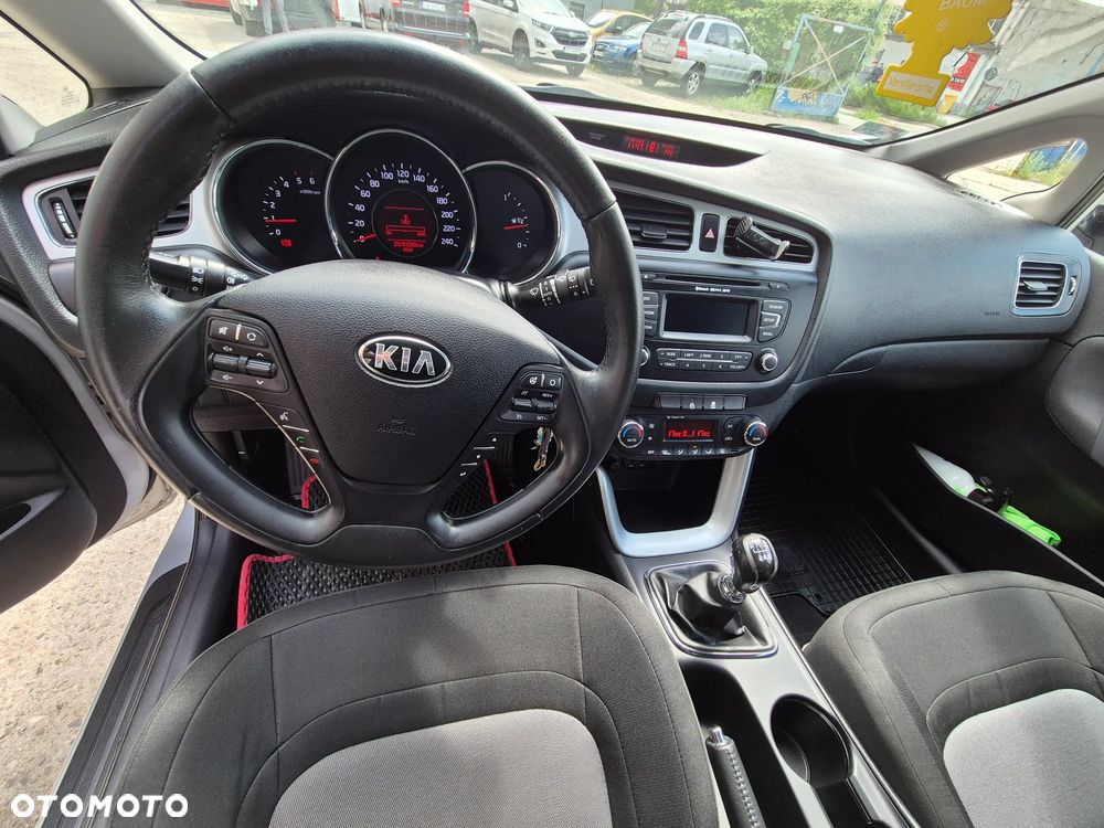 Kia Ceed 1.6 CRDi L - 7