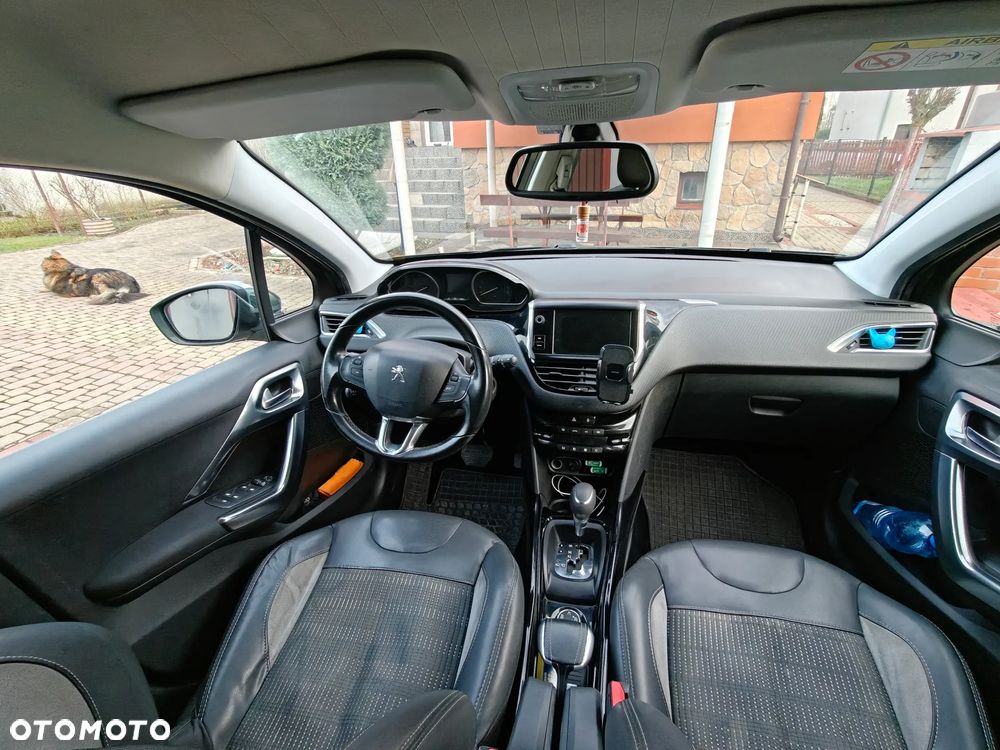 Peugeot 2008 PureTech 110 Stop&Start EAT6 Allure - 7
