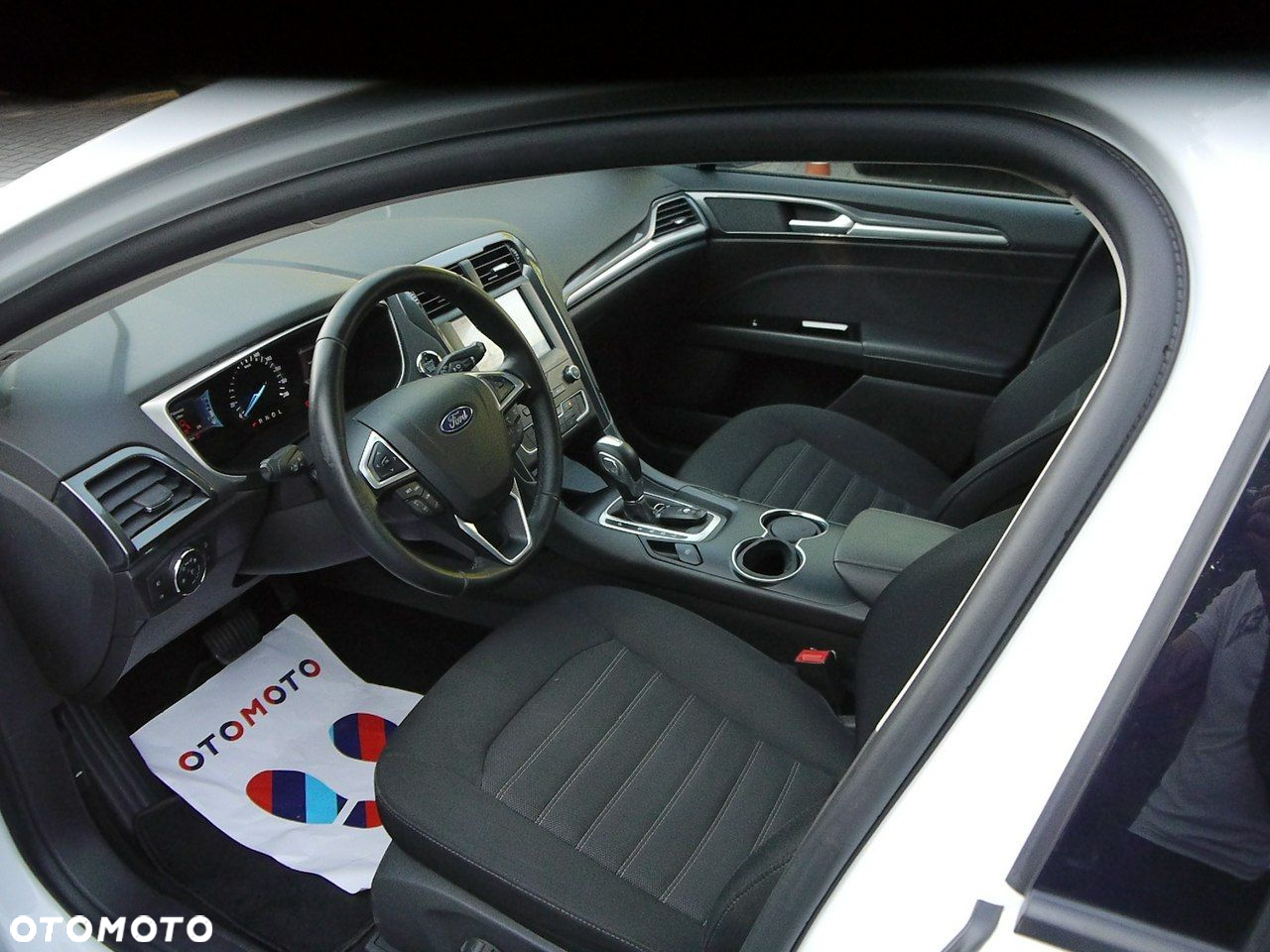 Ford Mondeo - 25