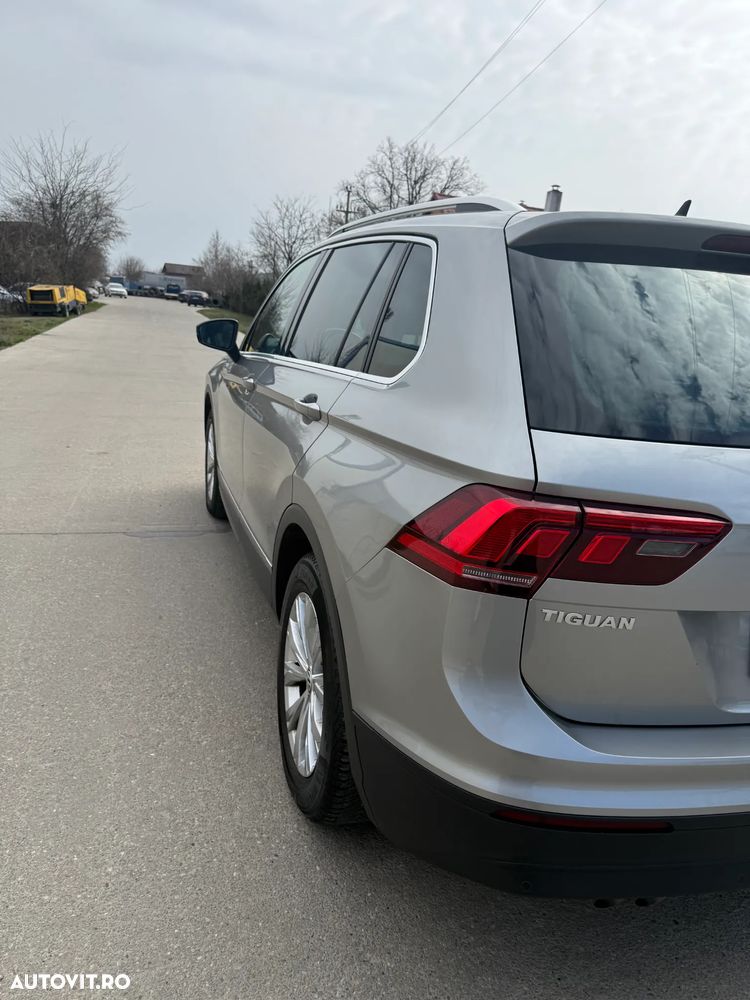 Volkswagen Tiguan - 16
