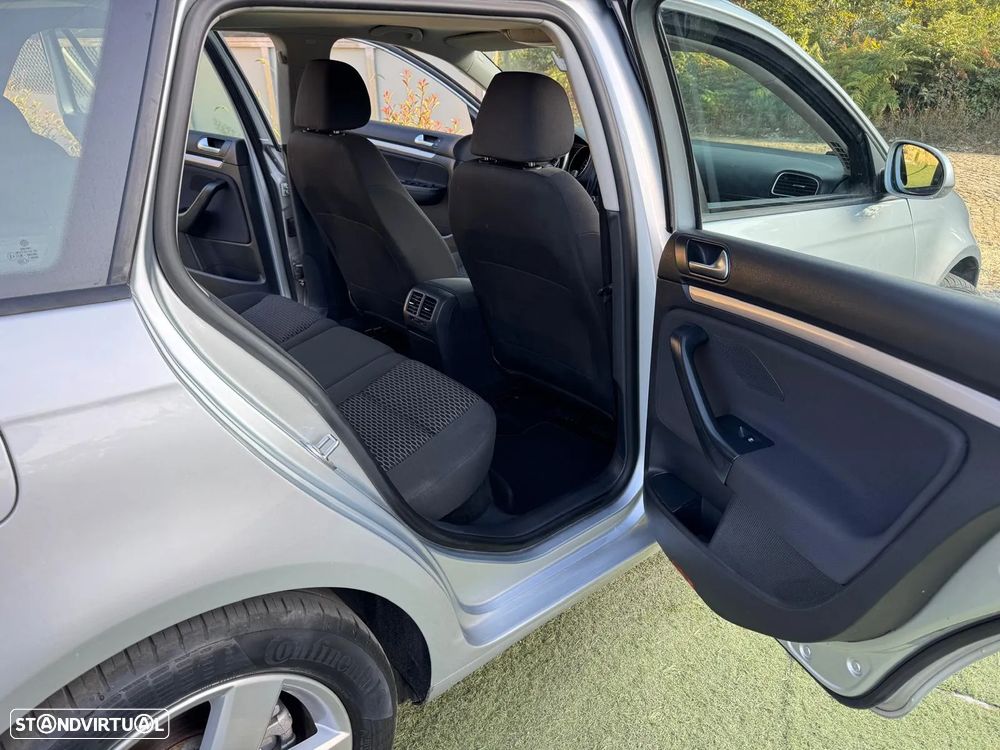 VW Golf Variant - 7
