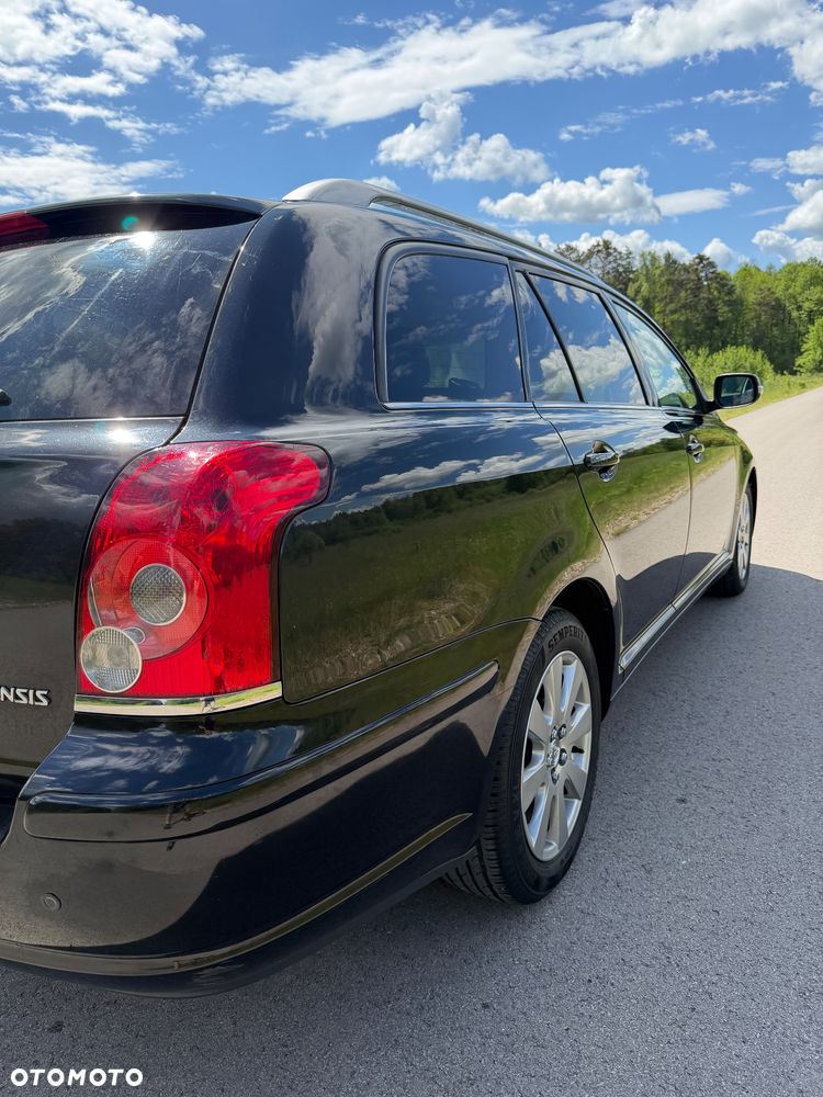 Toyota Avensis 1.8 VVT-i Edition - 8