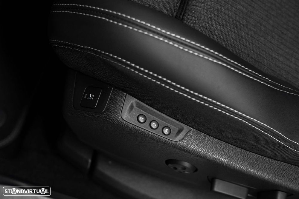 Peugeot 3008 1.5 BlueHDi GT Line EAT8 - 46