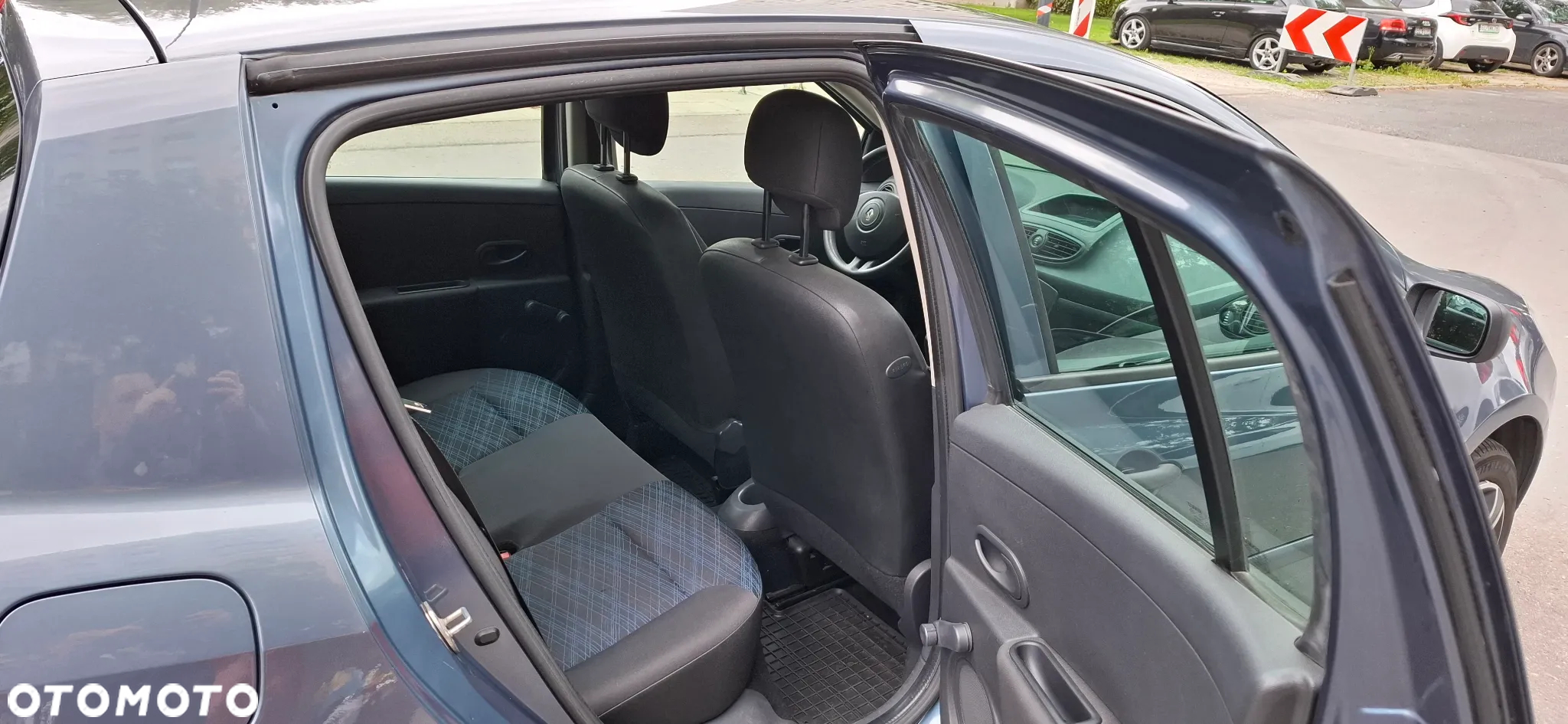 Renault Clio 1.4 16V Authentique - 13
