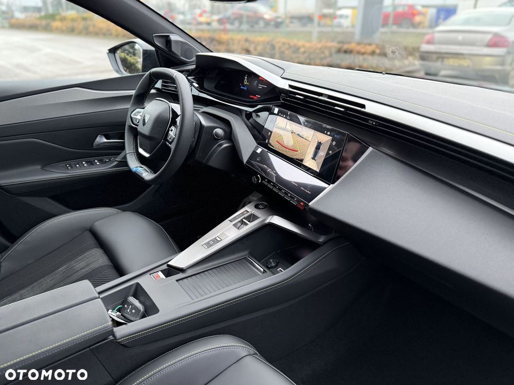 Peugeot 308 - 25