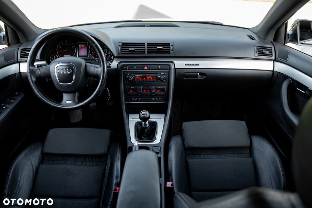 Audi A4 Limousine 1.8 T quattro - 26