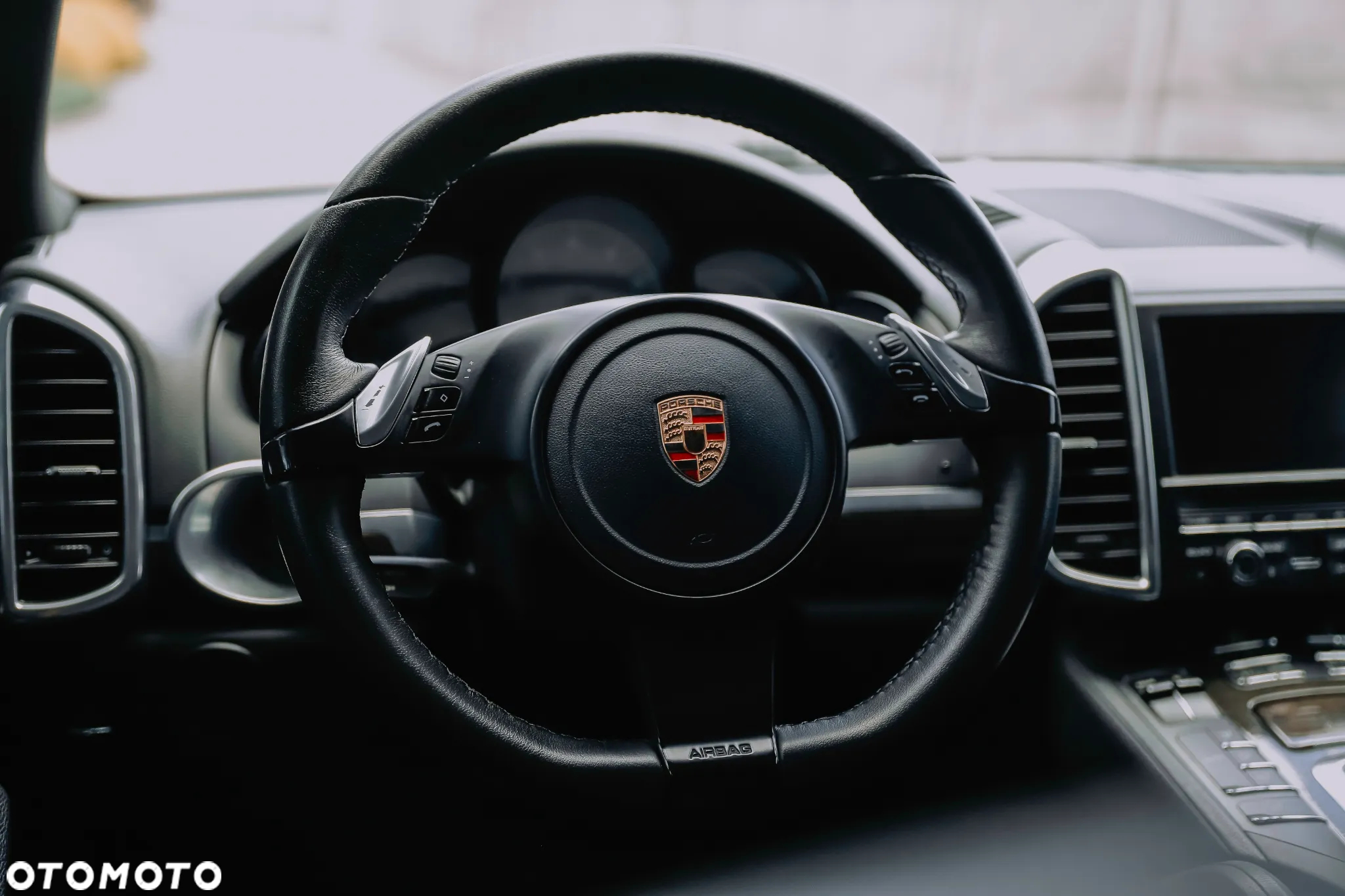Porsche Cayenne S - 30