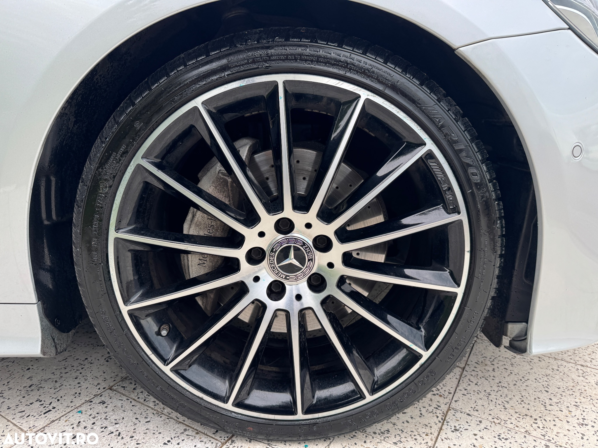 Mercedes-Benz E 220 d Coupe 9G-TRONIC AMG Line - 15