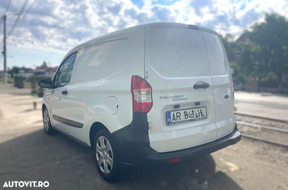 Ford Courier - 3