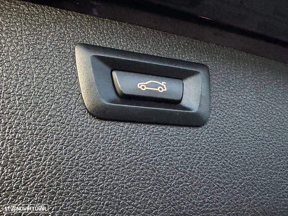 BMW 320 d EfficientDynamics Line Sport Auto - 24