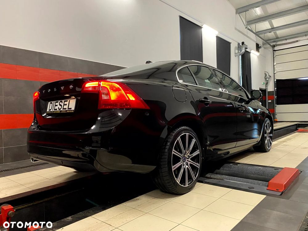 Volvo S60 D3 Drive-E Dynamic Edition (Momentum) - 8
