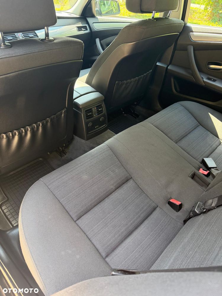 BMW Seria 5 520d - 15