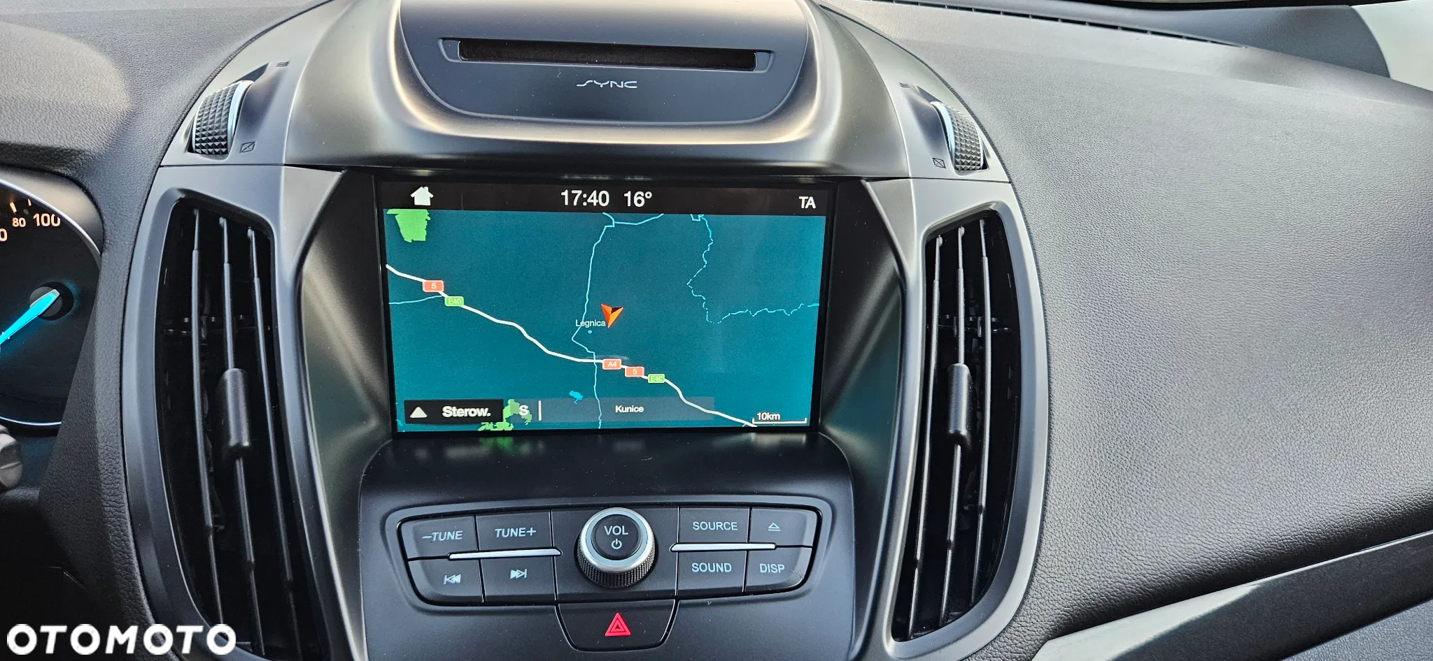 Ford Kuga 2.0 TDCi 2x4 Titanium - 17