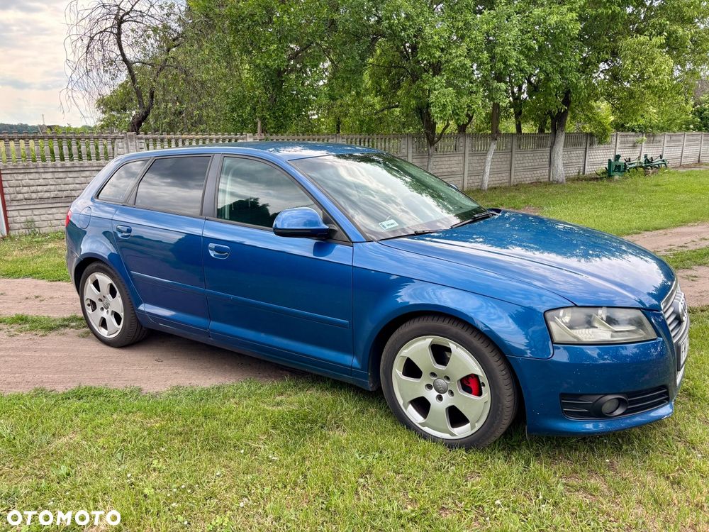 Audi A3 Sportback - 2