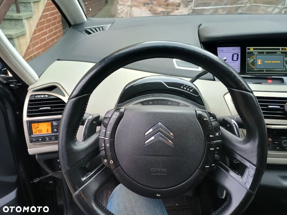 Citroën C4 Grand Picasso 2.0 HDi FAP 7-Sitzer ESG6 Exclusive - 4