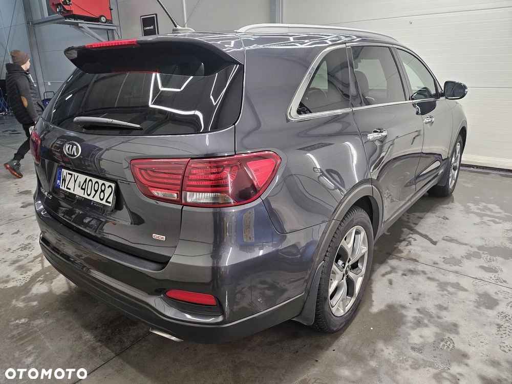 Kia Sorento - 4