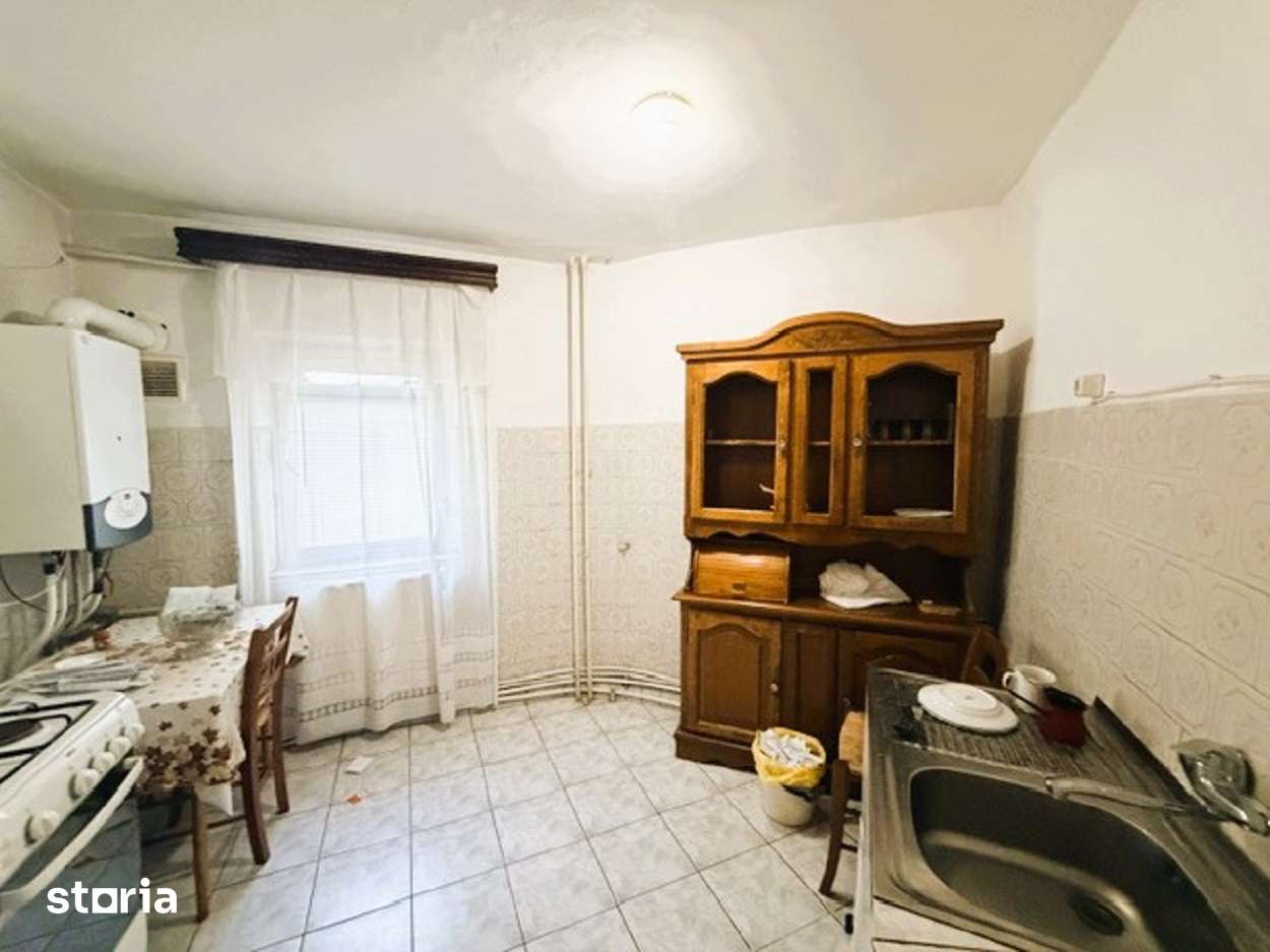 Apartament 3 cam | 72 mp zonă premium Palatul de Justiție +GARAJ — fotografia 3