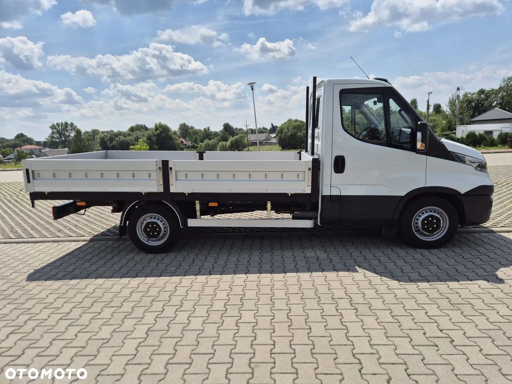 Iveco Daily | 35S12 | HI-MATIC Automat | Nagwigacja | Skrzynka | Niski Przebieg | Ideał - 5