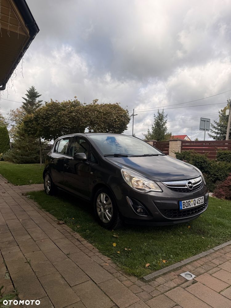 Opel Corsa 1.2 16V Cosmo - 19