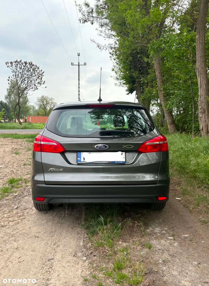 Ford Focus 1.5 TDCi Trend - 6