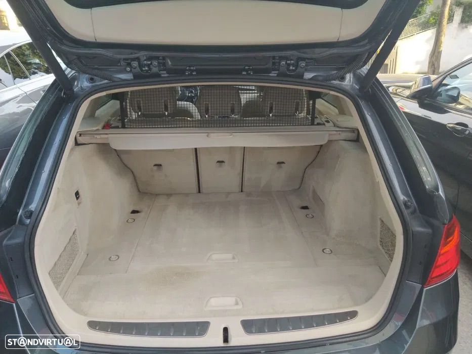 BMW 320 d Touring Auto Line Modern - 8