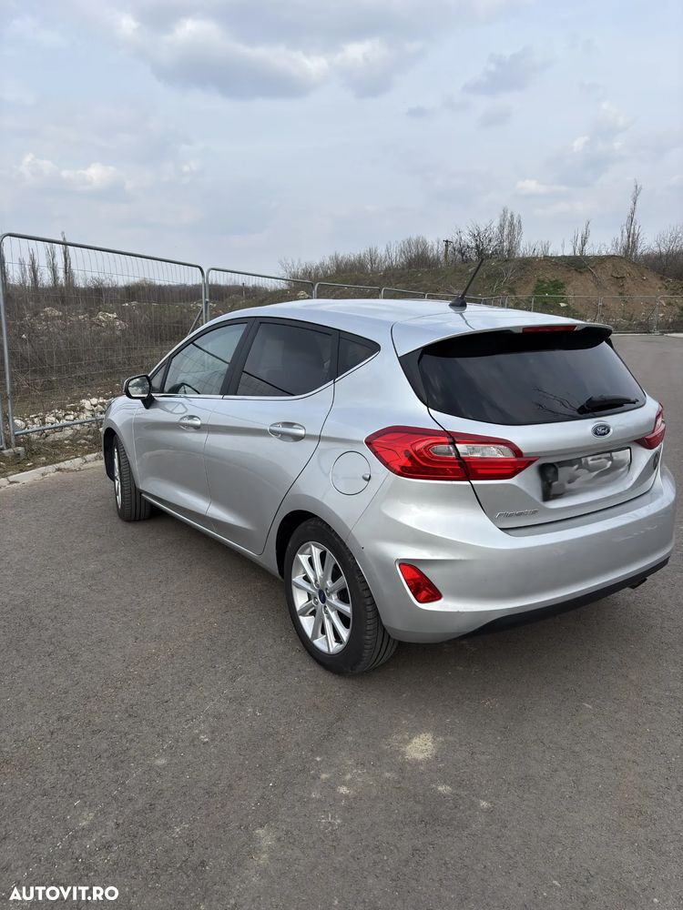 Ford Fiesta 1.0 EcoBoost Powershift Titanium - 6