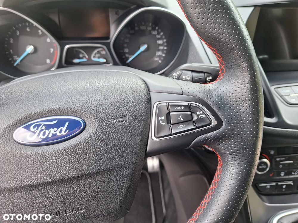 Ford Kuga 1.5 EcoBoost 2x4 ST-Line - 26