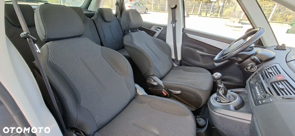 Citroën C4 Picasso VTi 120 Attraction - 19