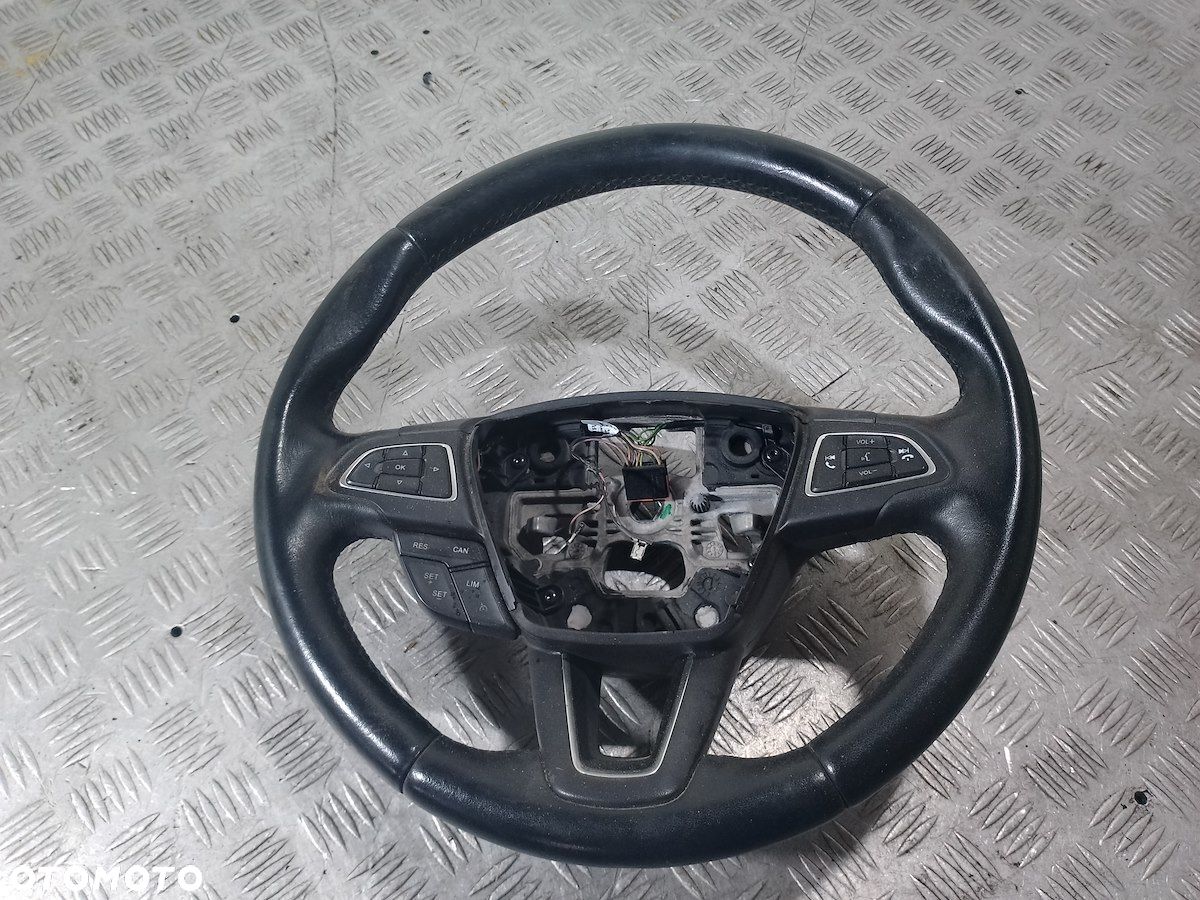 KIEROWNICA MULTIFUNKCYJNA FORD FOCUS III - 1