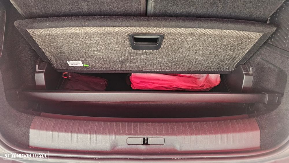 Peugeot 5008 1.2 Hybrid Allure e-DCS6 - 24