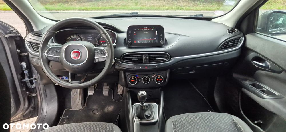 Fiat Tipo 1.4 T-Jet 16v Lounge - 19