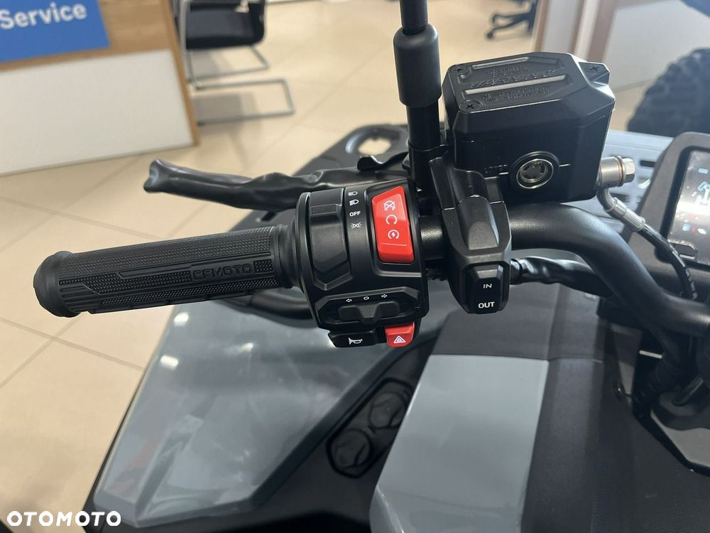CFMoto CForce - 8