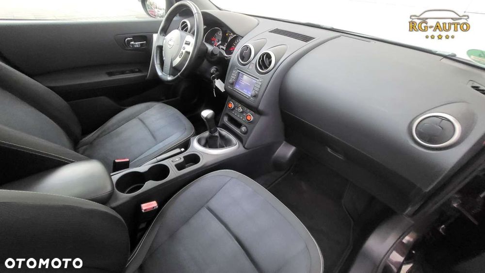 Nissan Qashqai - 23