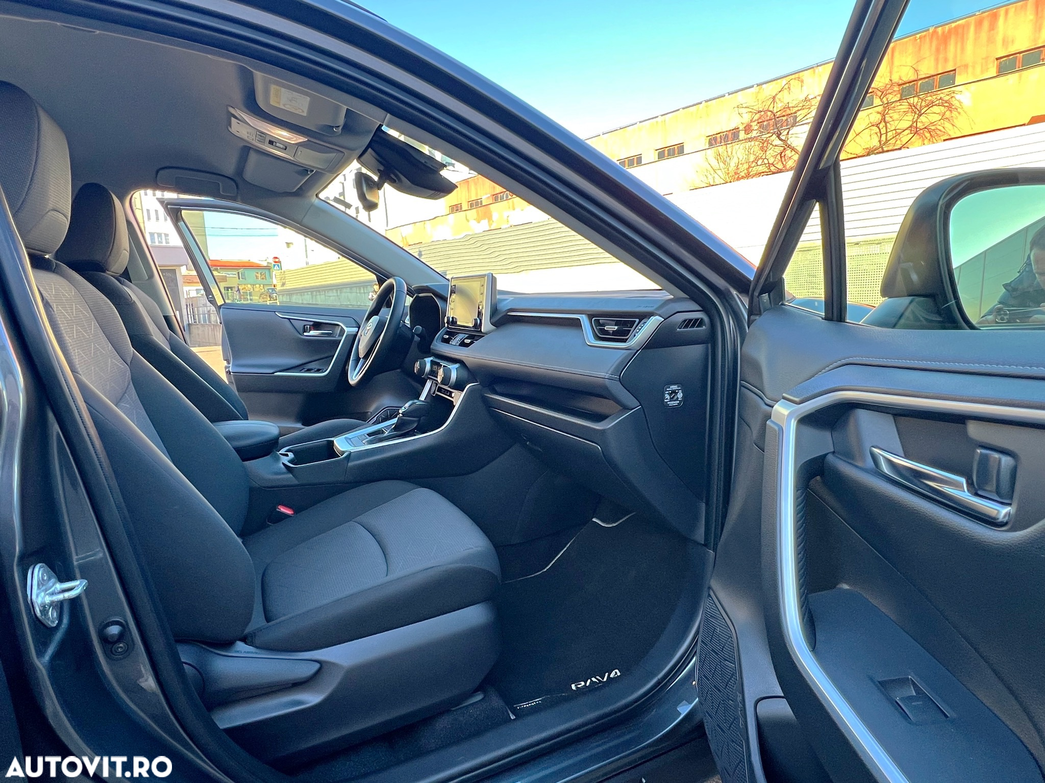 Toyota RAV4 2.5 4x2 Hybrid Business Edition - 15