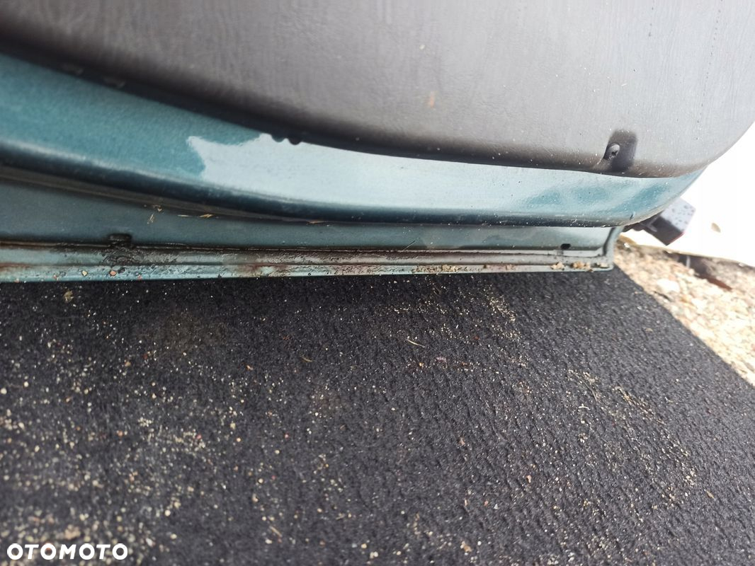 Drzwi lewy tył kompletne FORD FOCUS MK1 KOMBI kolor X1 - 16