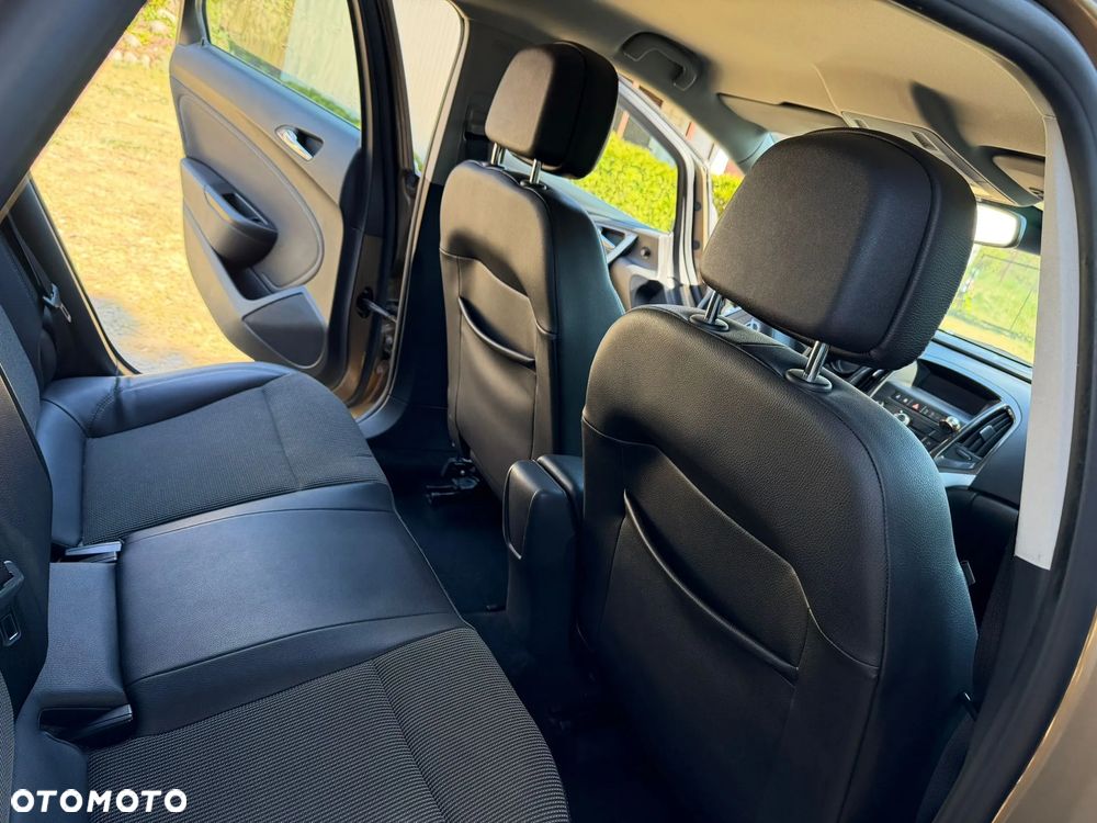 Opel Astra - 20